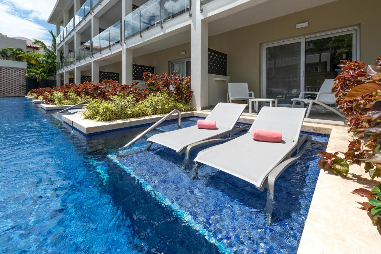 Superior Double Room Swim Up